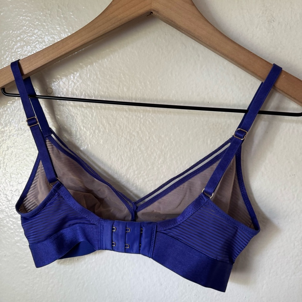 Thirdlove | Shadow Stripe Triangle Wireless Bra - image 3